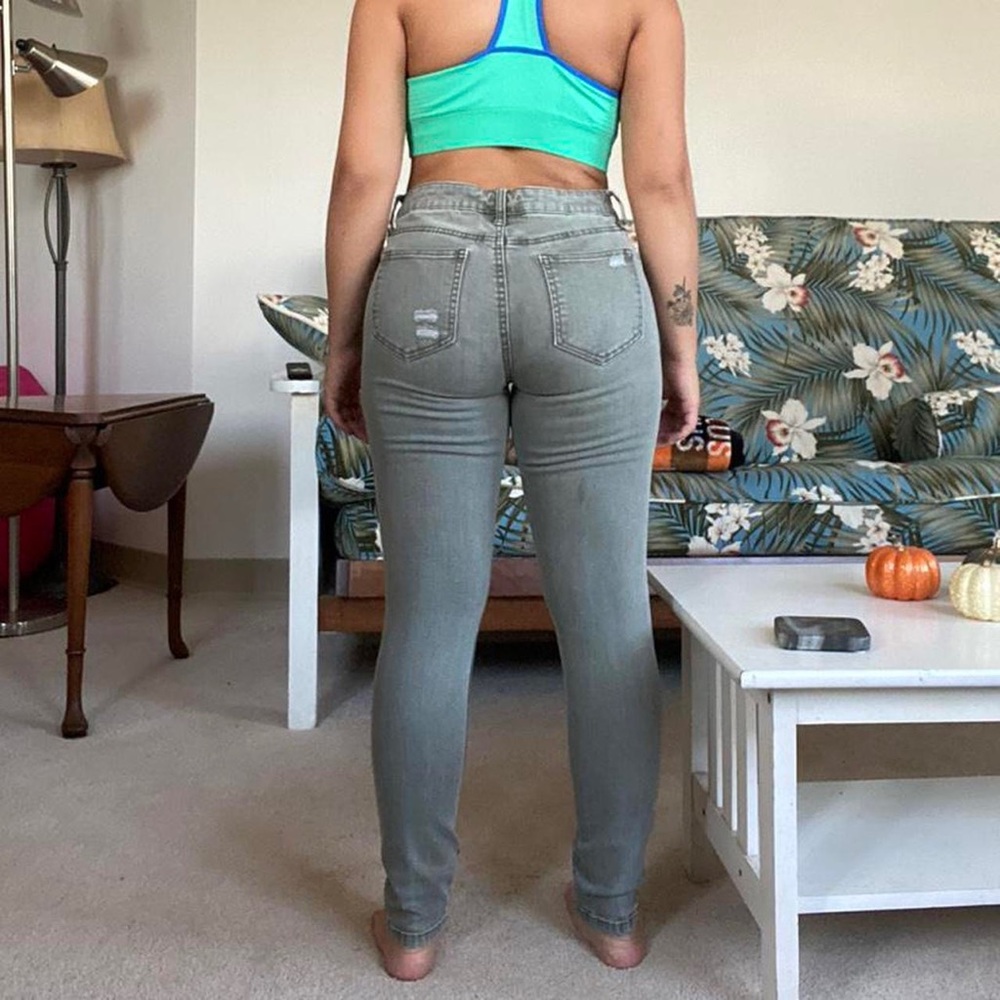 Celebrity Pink Mid rise ankle skinny green jeans size 5/27.